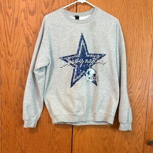 Gildan Gray Crewneck Sweatshirt with Navy Star Graphic